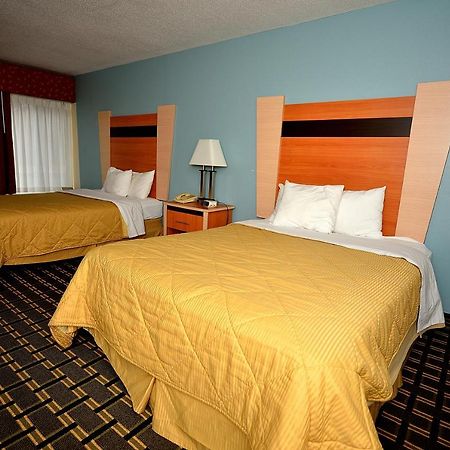 Baymont By Wyndham North Dartmouth Fall River Exterior photo