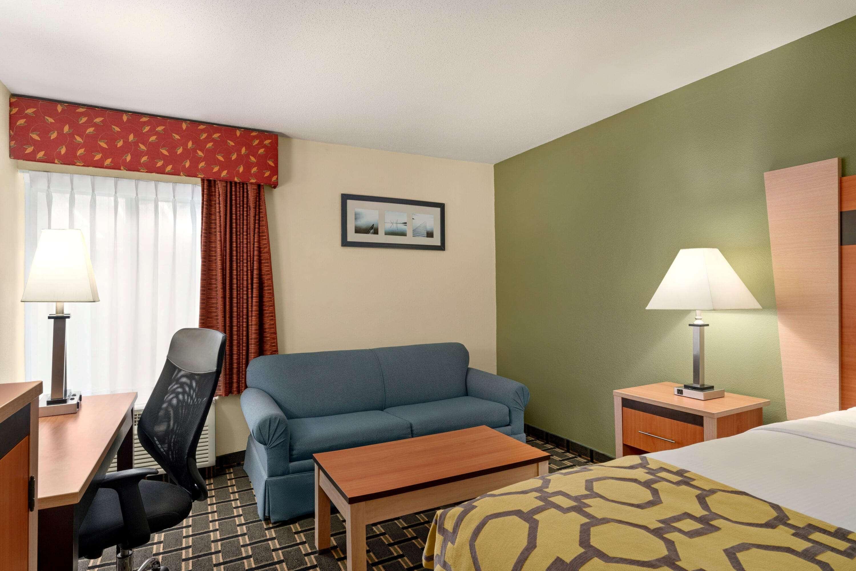 Baymont By Wyndham North Dartmouth Fall River Exterior photo