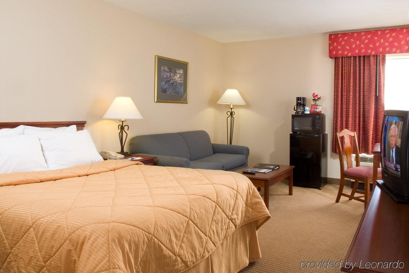 Baymont By Wyndham North Dartmouth Fall River Room photo
